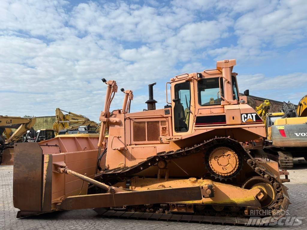 CAT D 7 H Pásové dozery