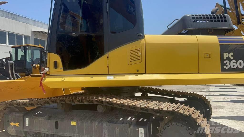 Komatsu PC 360-7 Pásová rýpadla