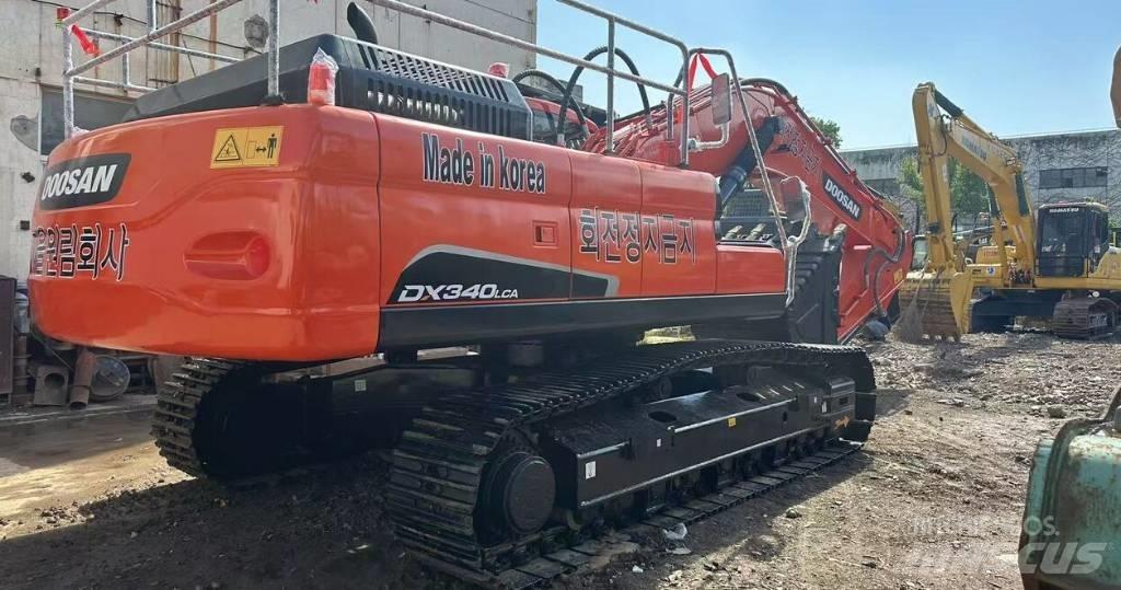 Doosan DX340 Pásová rýpadla