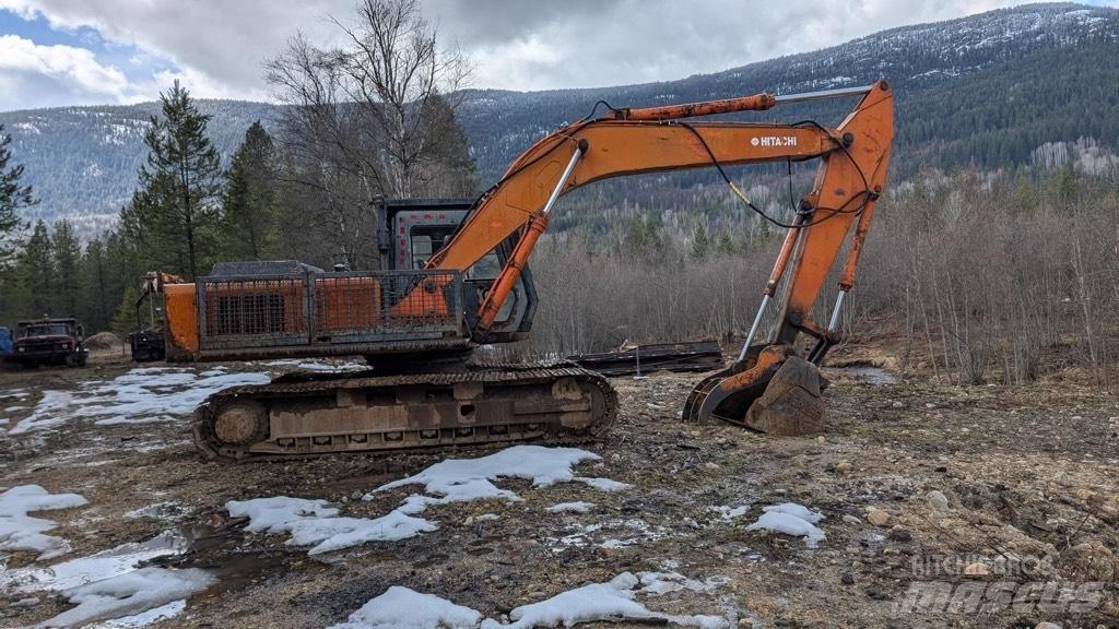Hitachi EX 200 Pásová rýpadla