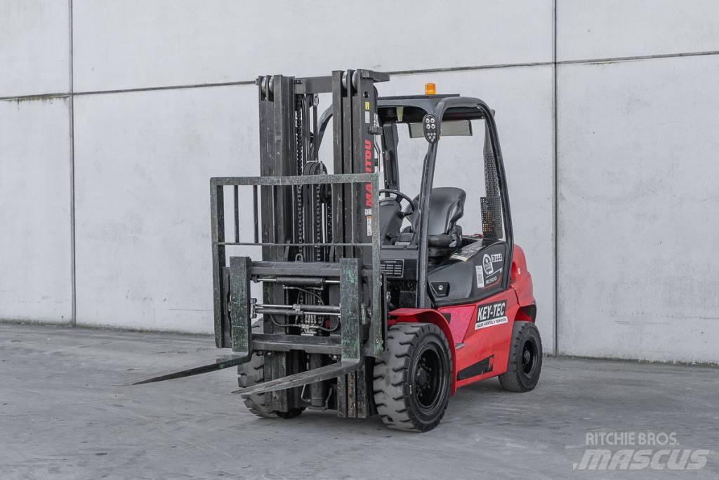 Manitou MI 30 D Dieselové vozíky