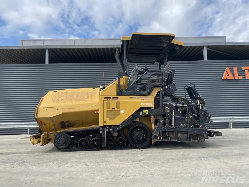 CAT AP555F Finišery