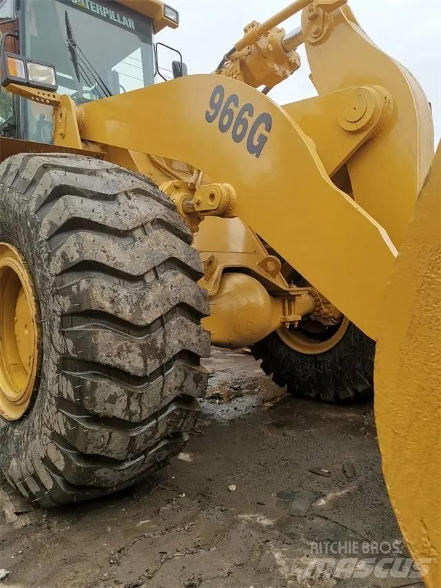 CAT 966G Kolové nakladače