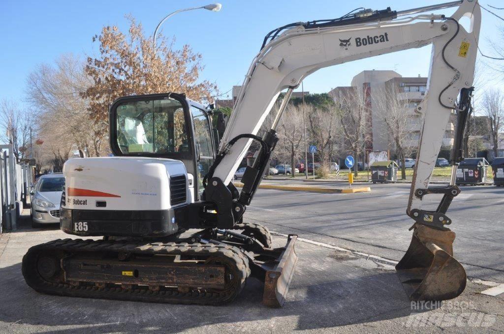 Bobcat E 85 Midi rýpadla 7t - 12t
