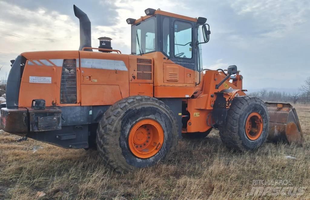 Doosan DL 300 Kolové nakladače