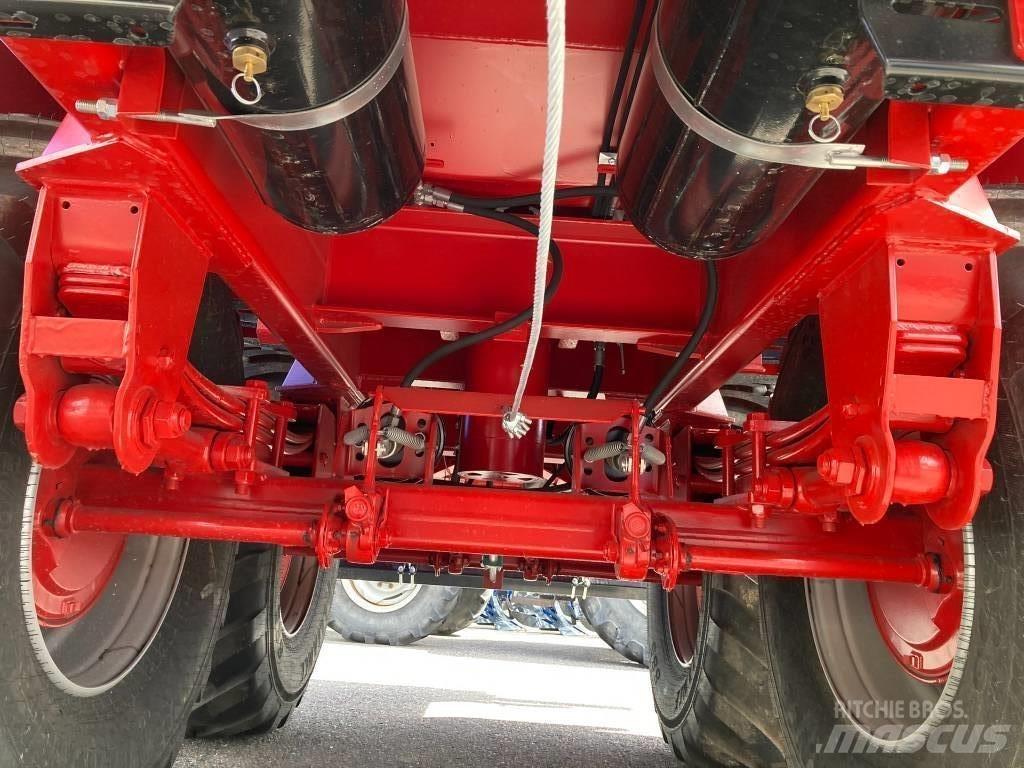 Krampe BB640 Sklápěcí přívěs