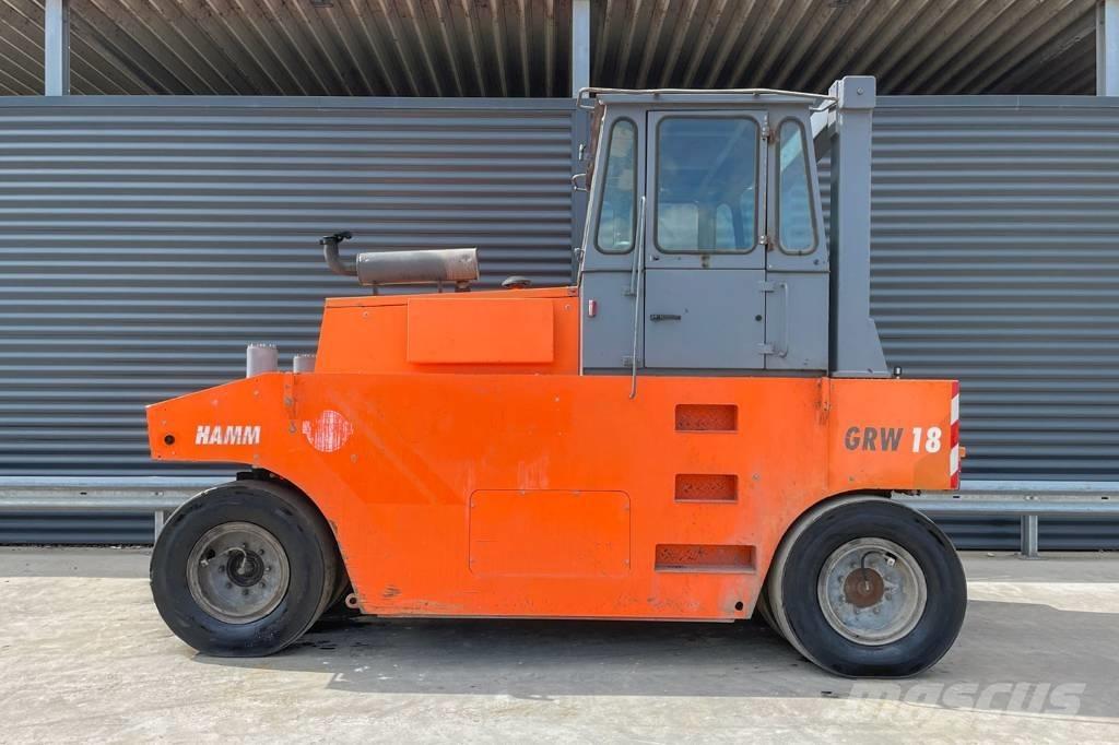 Hamm GRW 24 Pneumatikové válce