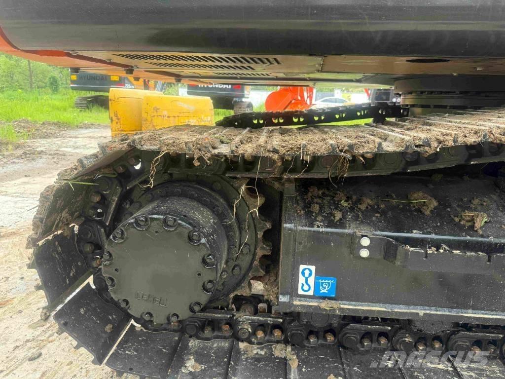 Hitachi ZX200 Pásová rýpadla