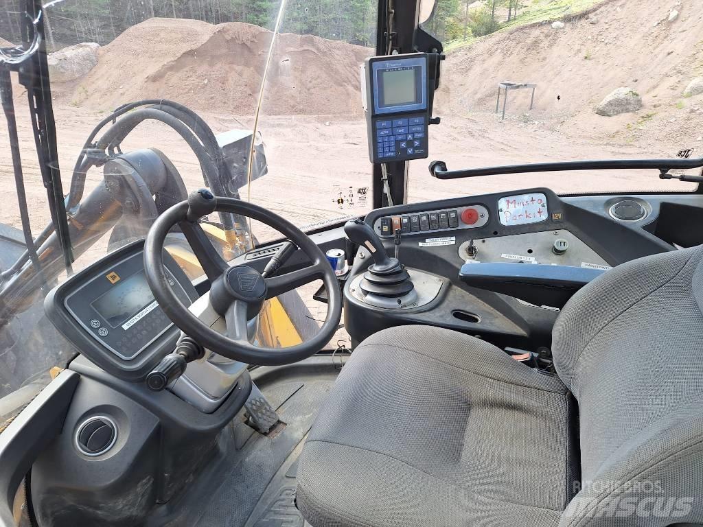 JCB 456 HT Kolové nakladače