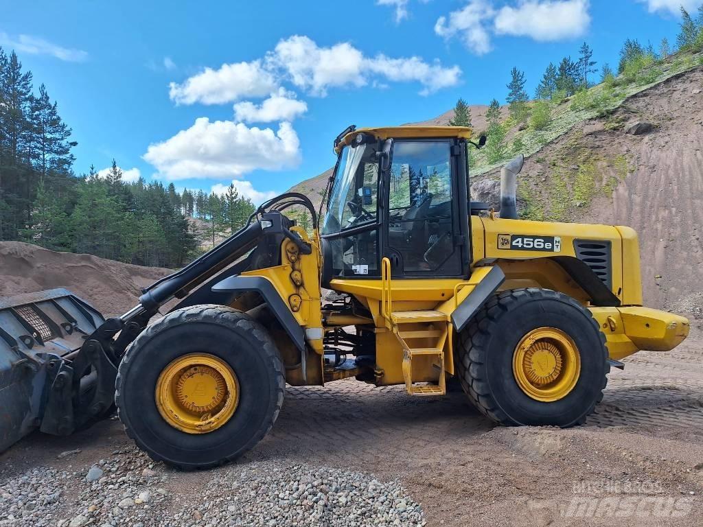 JCB 456 HT Kolové nakladače
