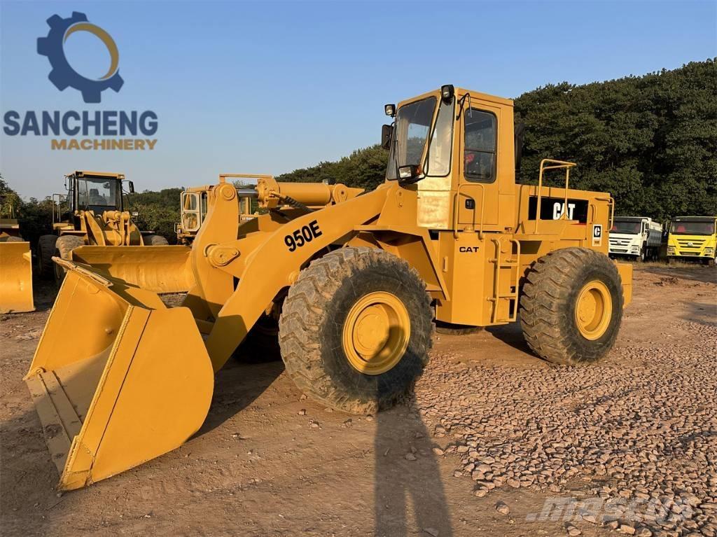 CAT 950 E Kolové nakladače