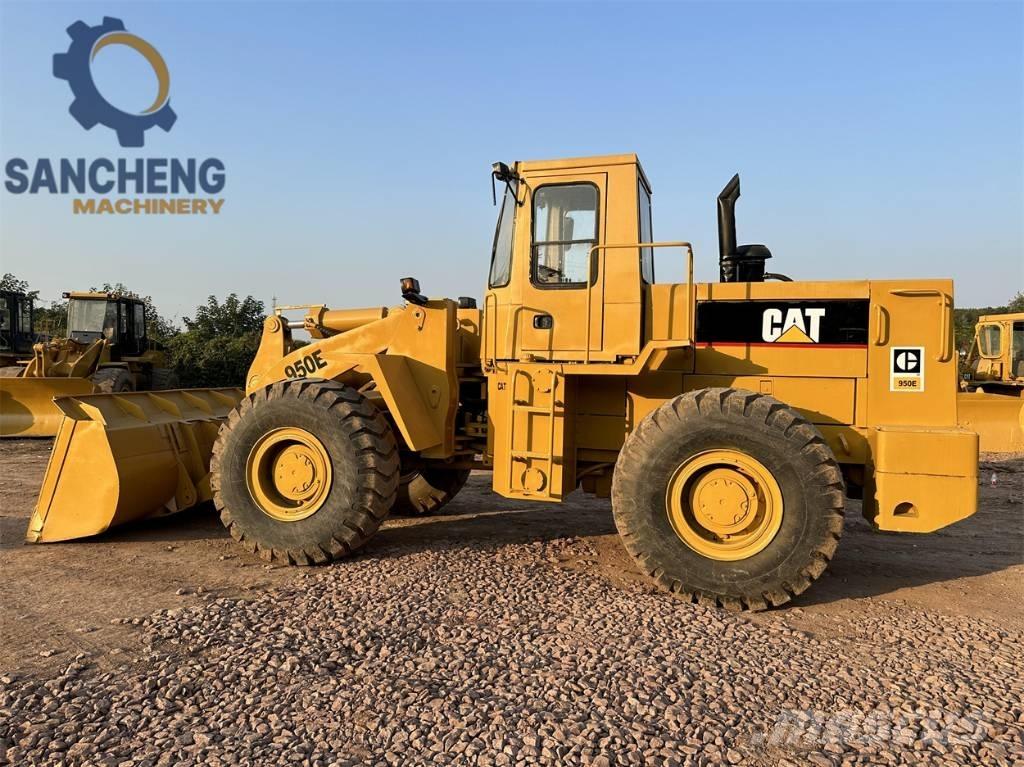 CAT 950 E Kolové nakladače