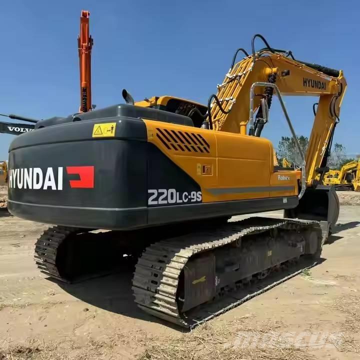 Hyundai R220LC-9S Pásová rýpadla