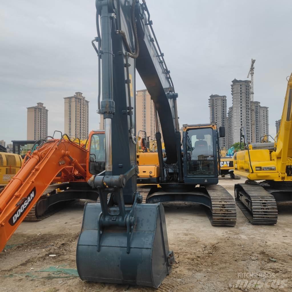 Hyundai R 225LC-9T Pásová rýpadla