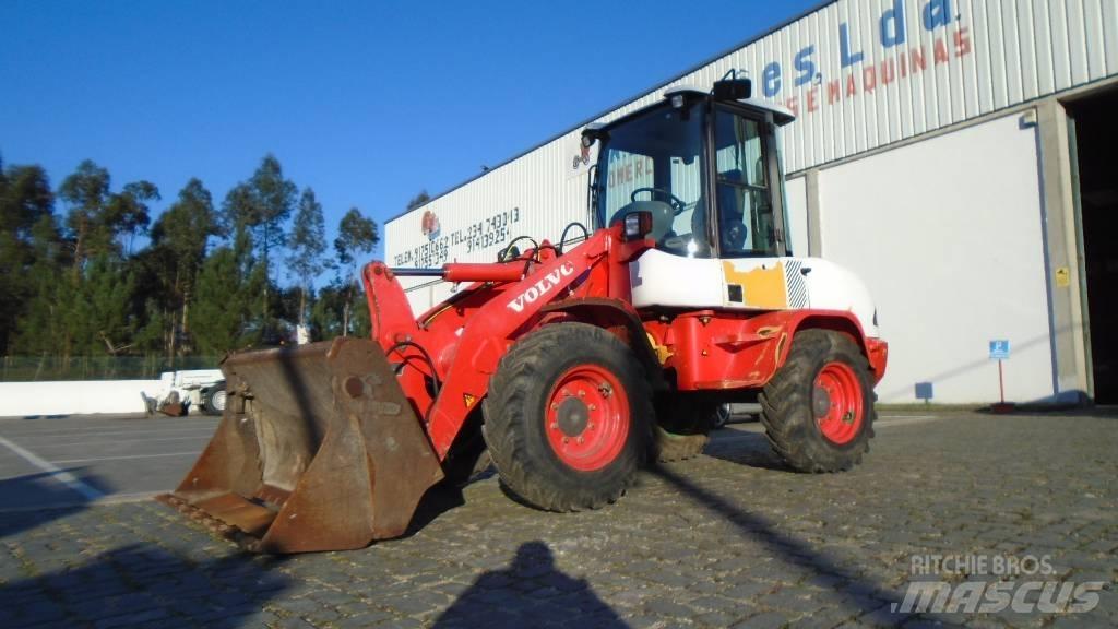 Volvo L 30 B Kolové nakladače