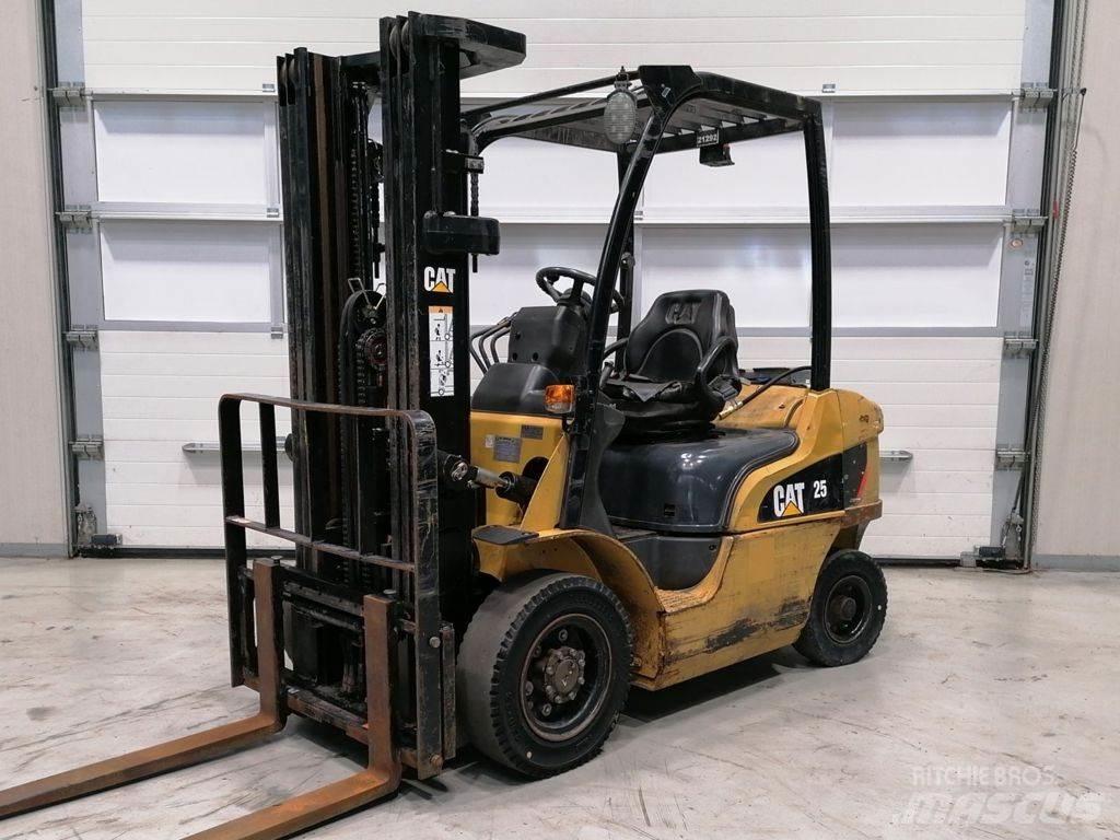 CAT GP25N LPG vozíky