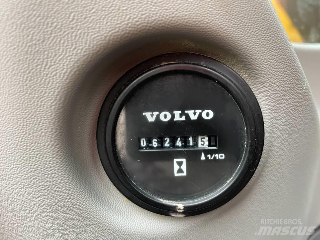 Volvo ECR 235 Pásová rýpadla