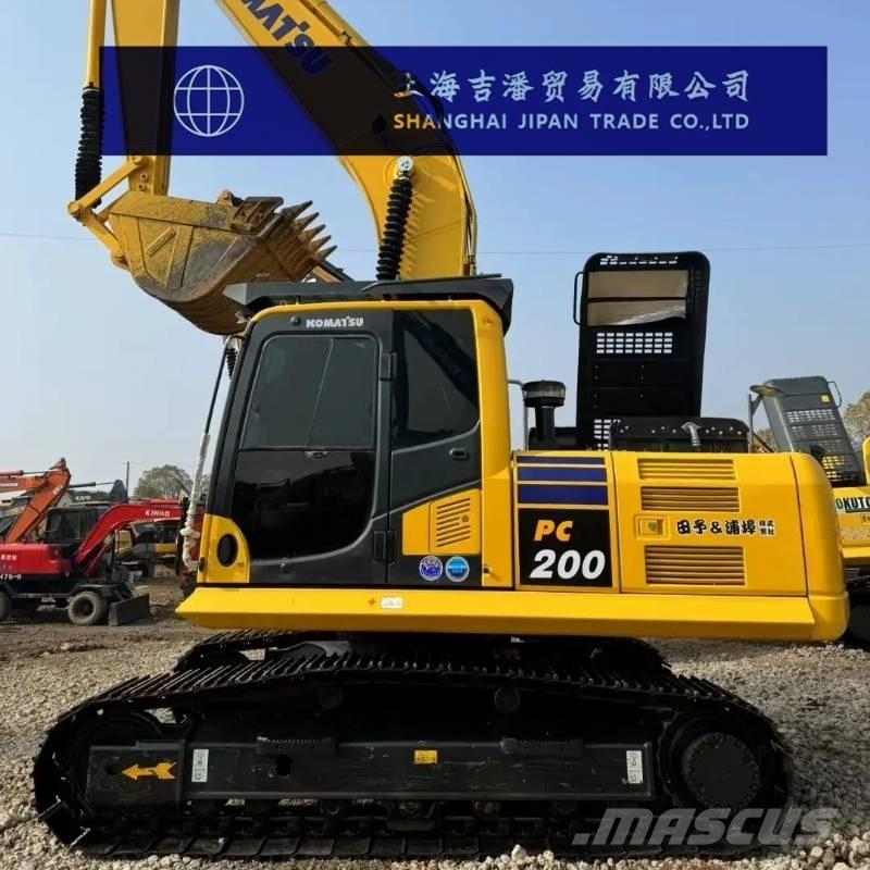 Komatsu PC 200-8 Pásová rýpadla