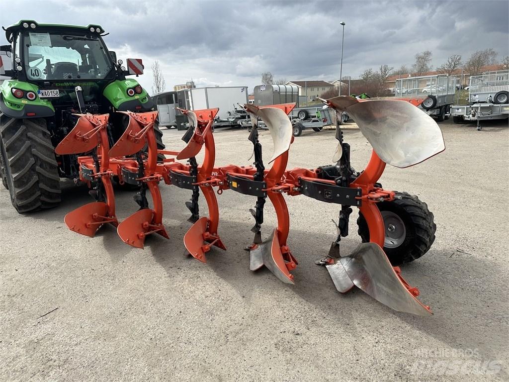 Kubota RV3005V Demo Oboustranné pluhy