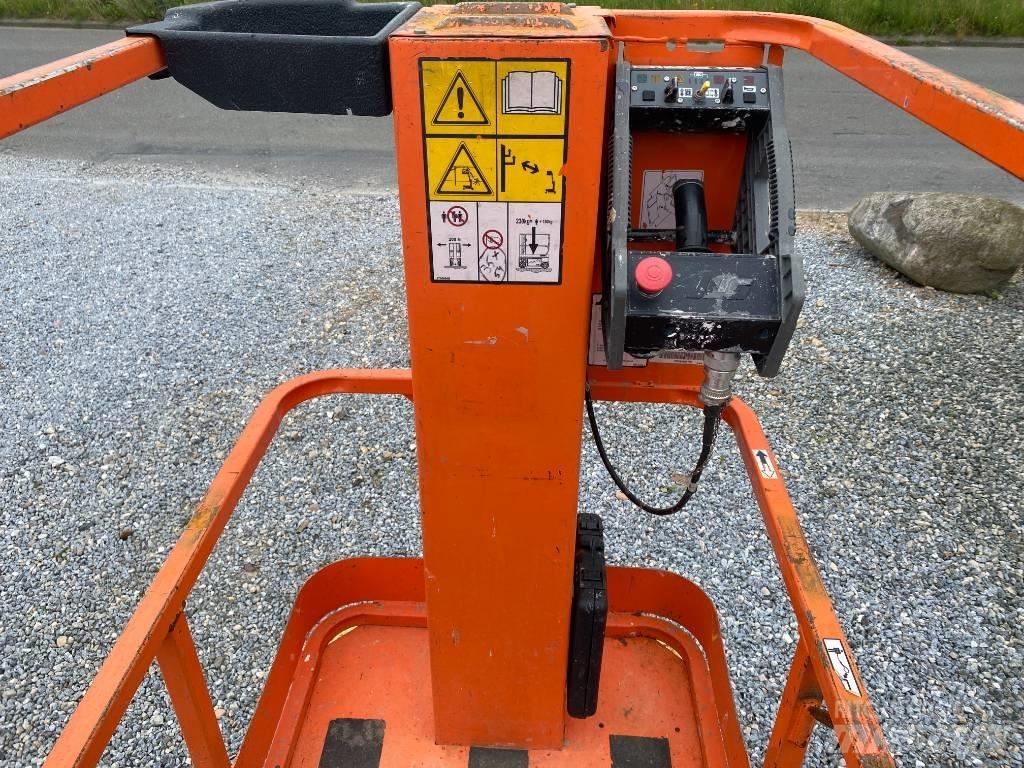 JLG 1230 ES Vertikální sloupové výtahy