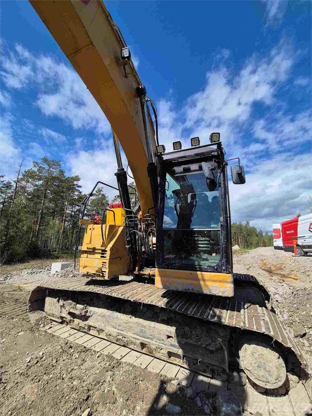 CAT 325FLCR Pásová rýpadla