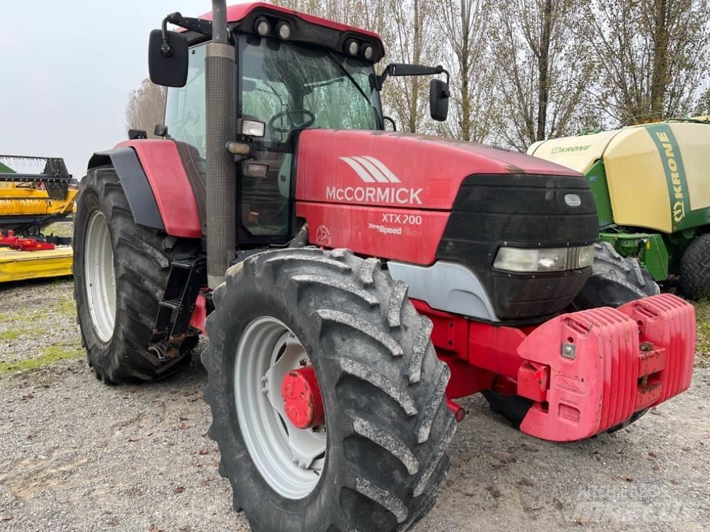 McCormick XTX 200 Traktory