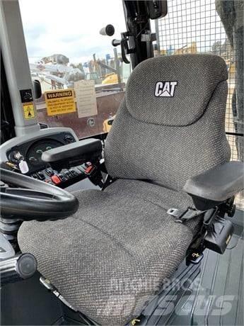 CAT 430 F Rýpadlo-nakladače
