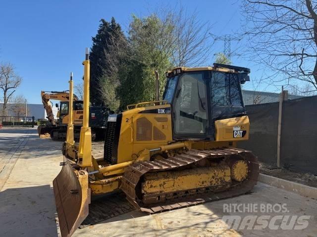 CAT D 3 K LGP Pásové dozery