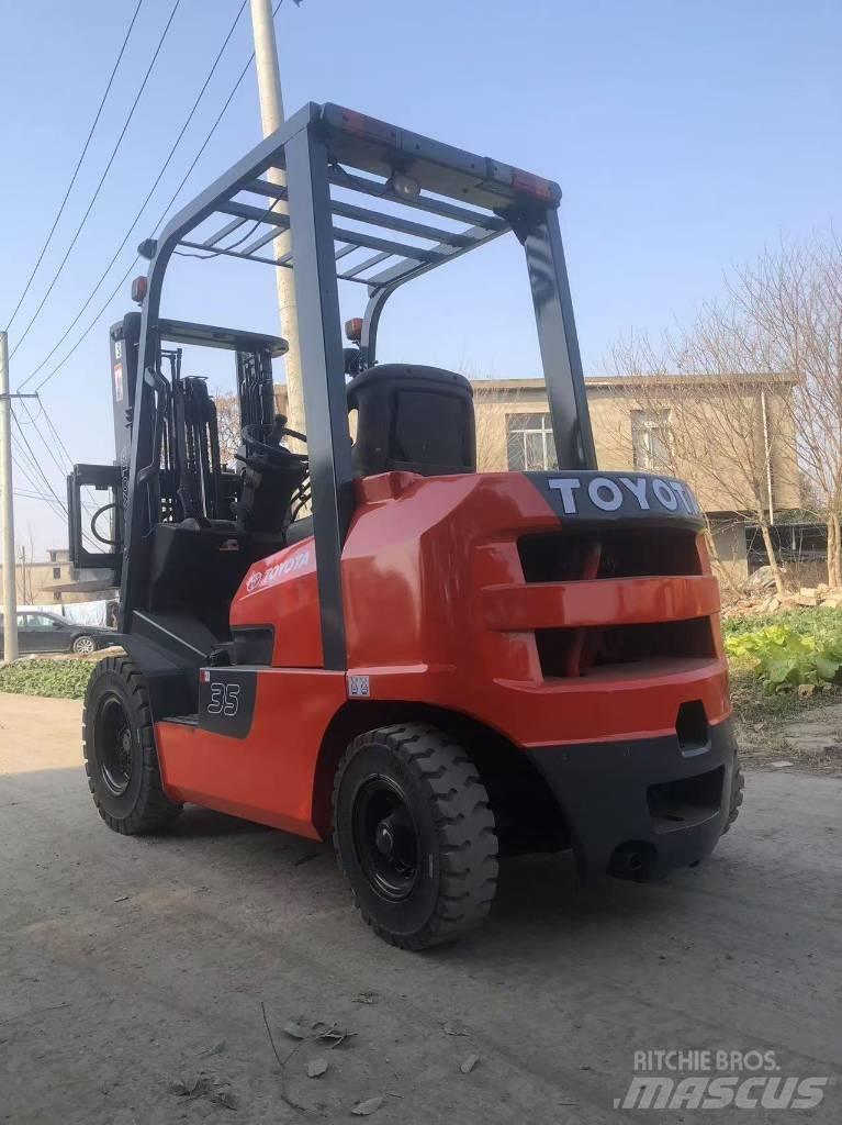 Toyota FD 35 Dieselové vozíky