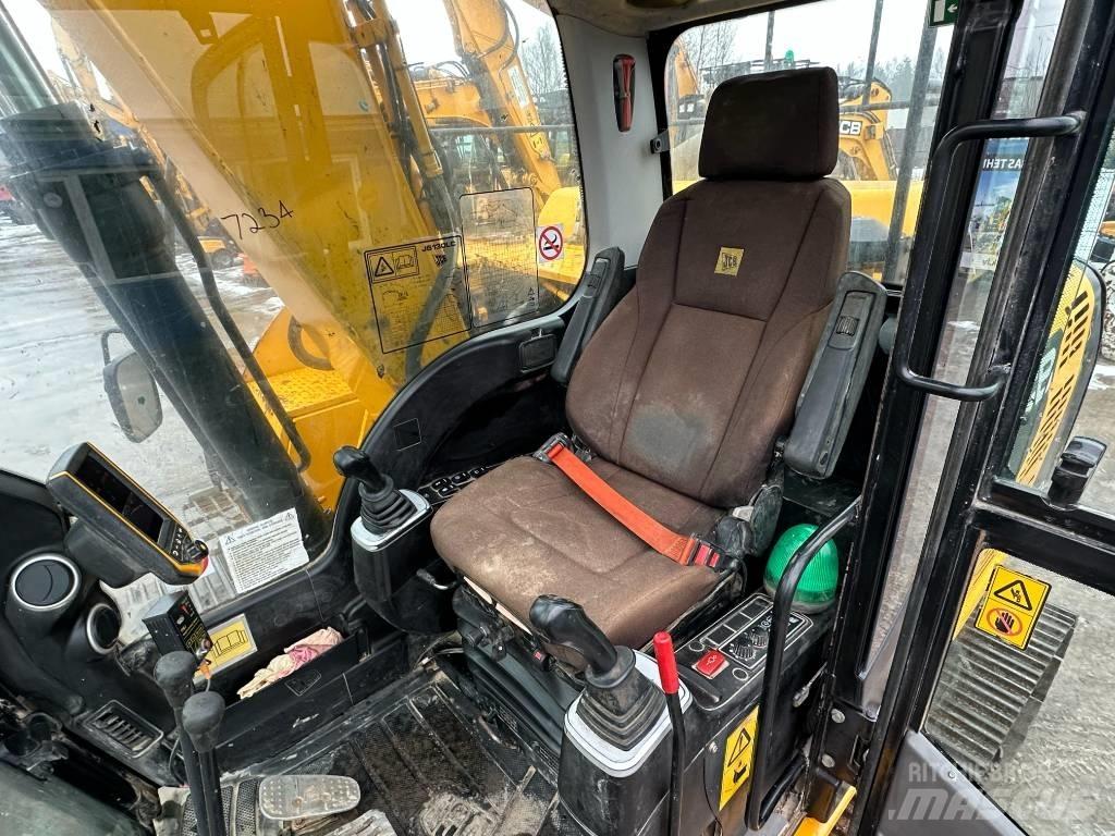 JCB JS 130 LC Pásová rýpadla
