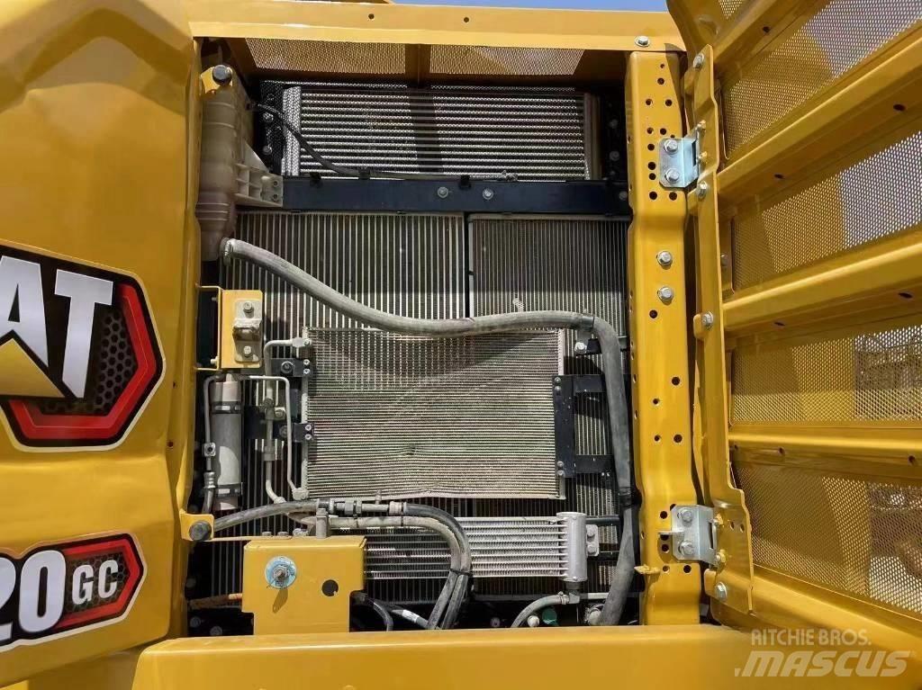 CAT 320GC Pásová rýpadla