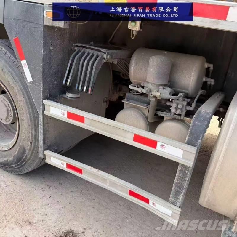 Sany stc800E5 Univerzální terénní jeřáby