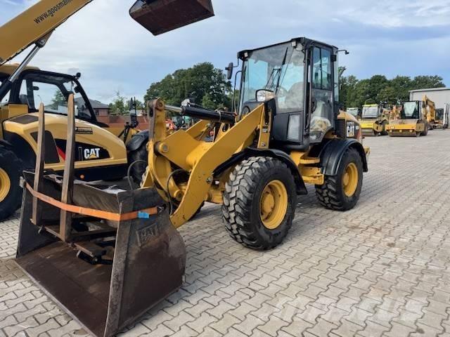 CAT 908 H Kolové nakladače