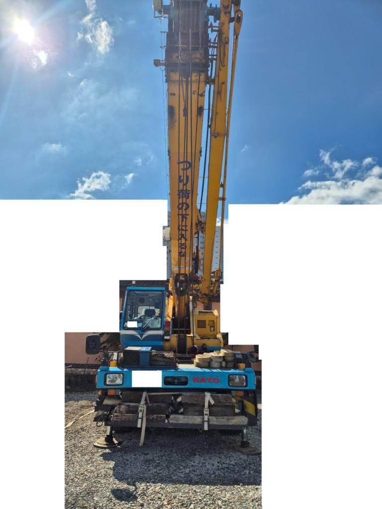 Kato KR 35 H Jeřáby pro těžký terén