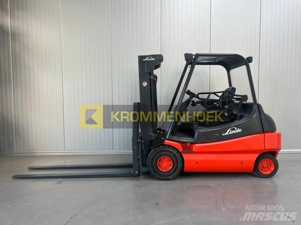 Linde E 30 Akumulátorové vozíky