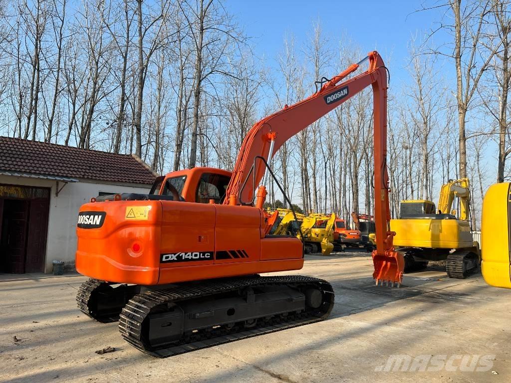 Doosan DX140LC Pásová rýpadla