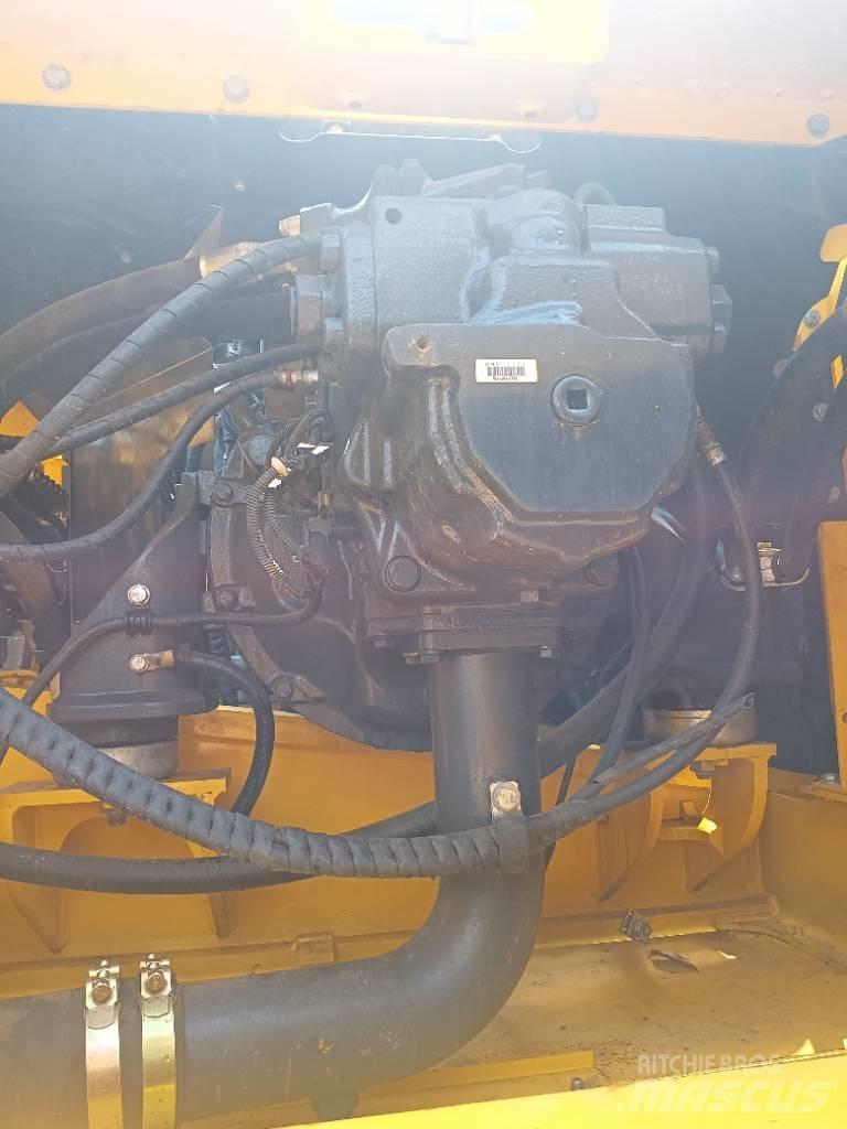 Komatsu pc360 Pásová rýpadla