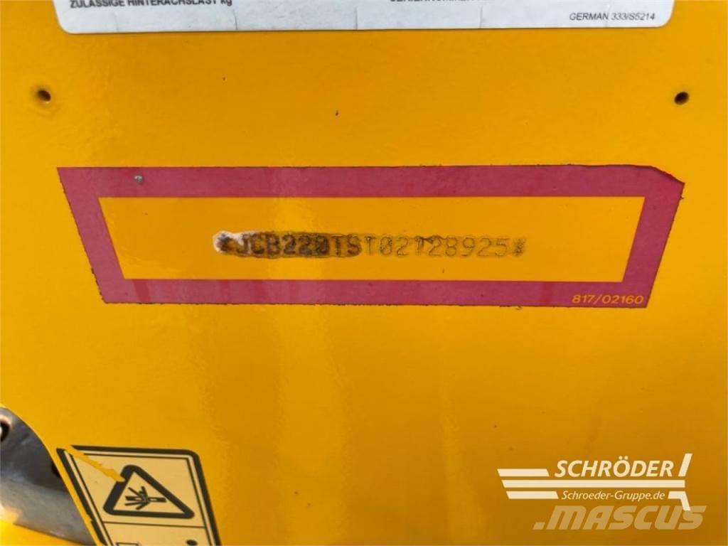 JCB TM 220 Kolové nakladače