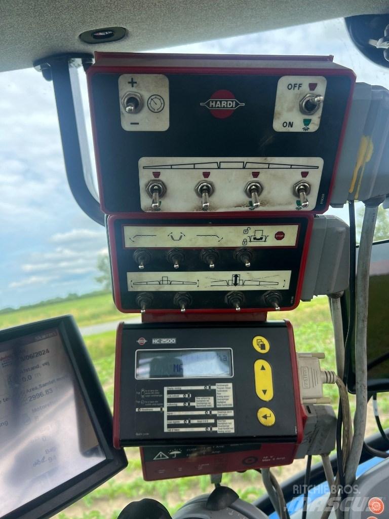 Hardi Commander 2800 Tažené postřikovače