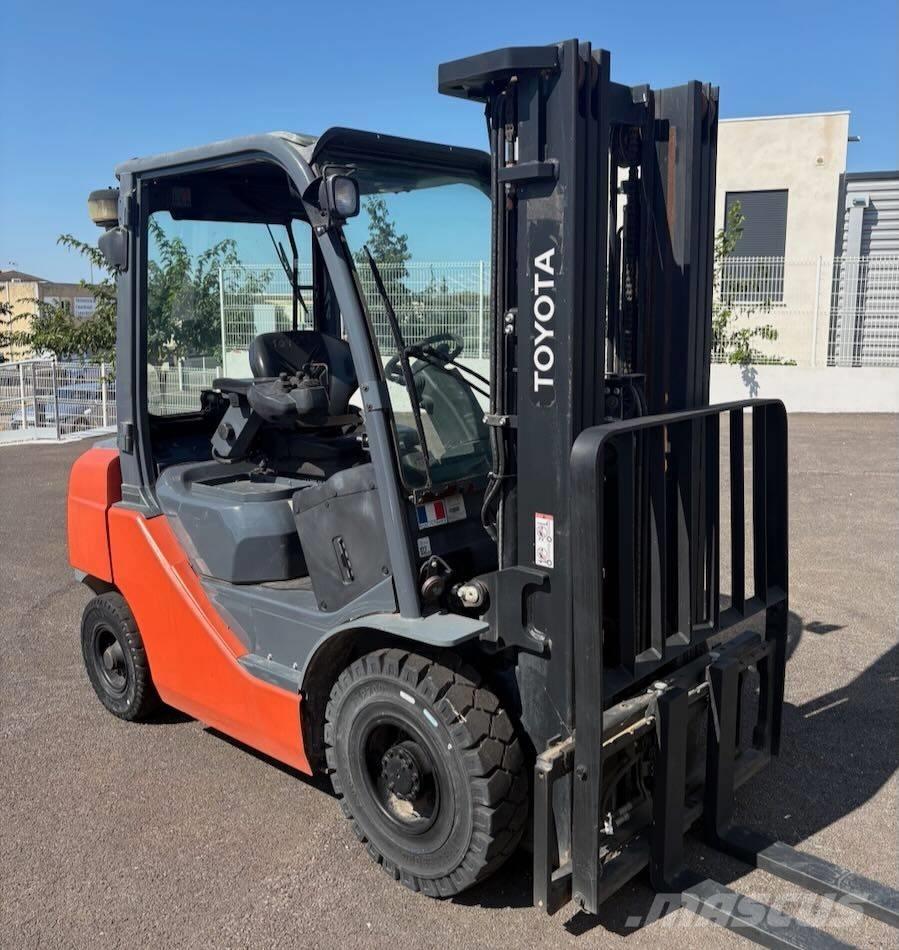 Toyota 02-8 FDF 25 Dieselové vozíky