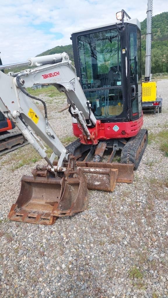 Takeuchi TB 23 R Mini rýpadla < 7t