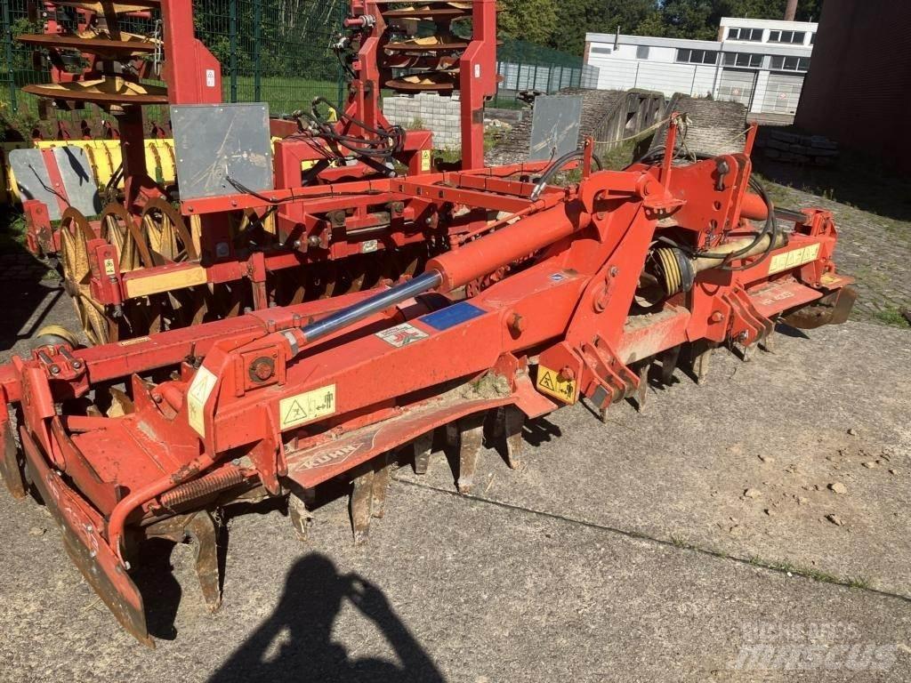 Kuhn HR 4003 DR Rotační brány a půdní frézy