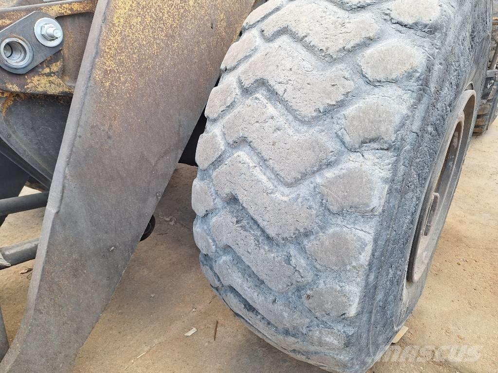 CAT 980 C Kolové nakladače