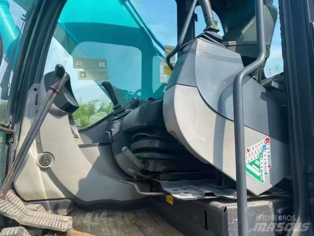 Kobelco SK 210 D Pásová rýpadla
