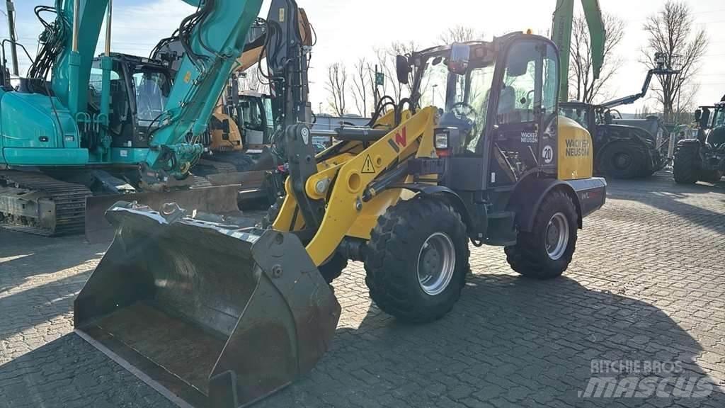 Wacker Neuson WL60 Kolové nakladače