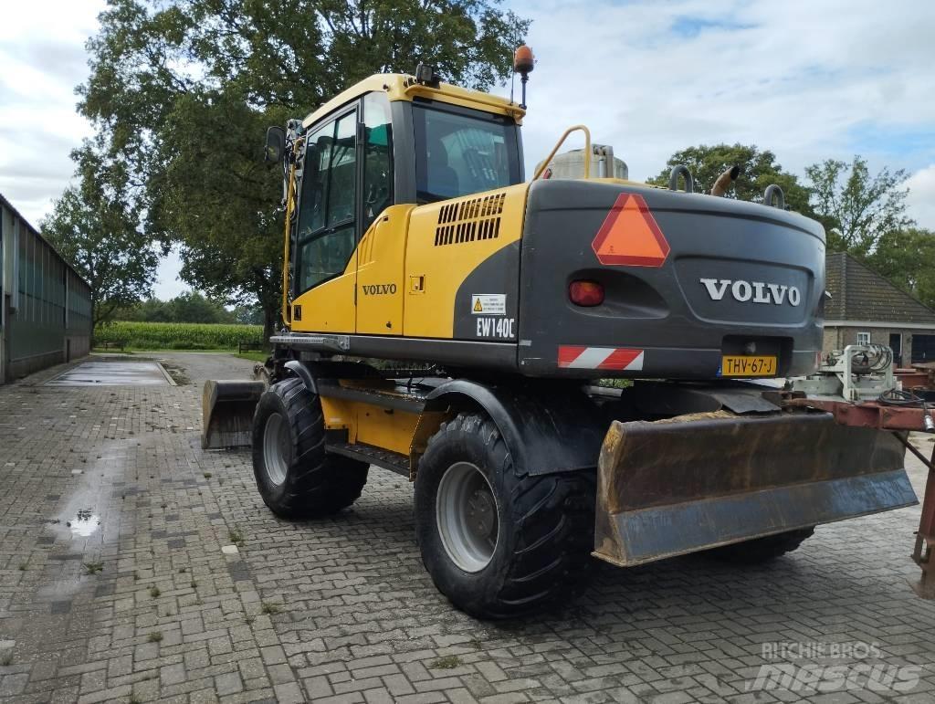 Volvo EW 140 C Kolová rýpadla