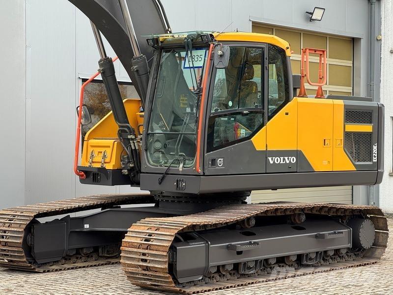 Volvo EC 220 EL Pásová rýpadla
