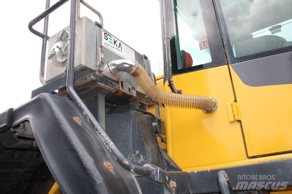 Komatsu WA 470-7 Kolové nakladače