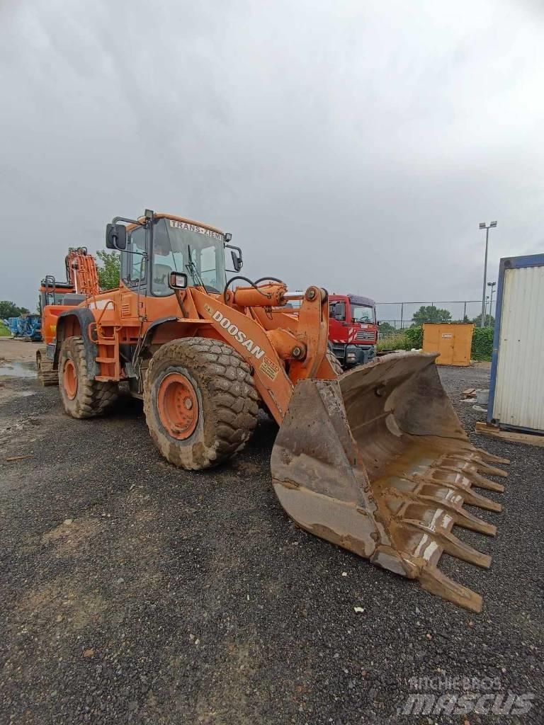 Doosan DL 350 Kolové nakladače