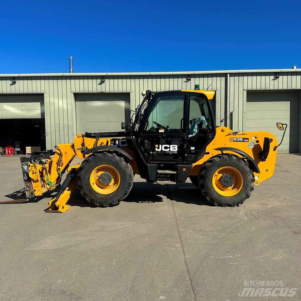 JCB 535V125 Teleskopické manipulátory